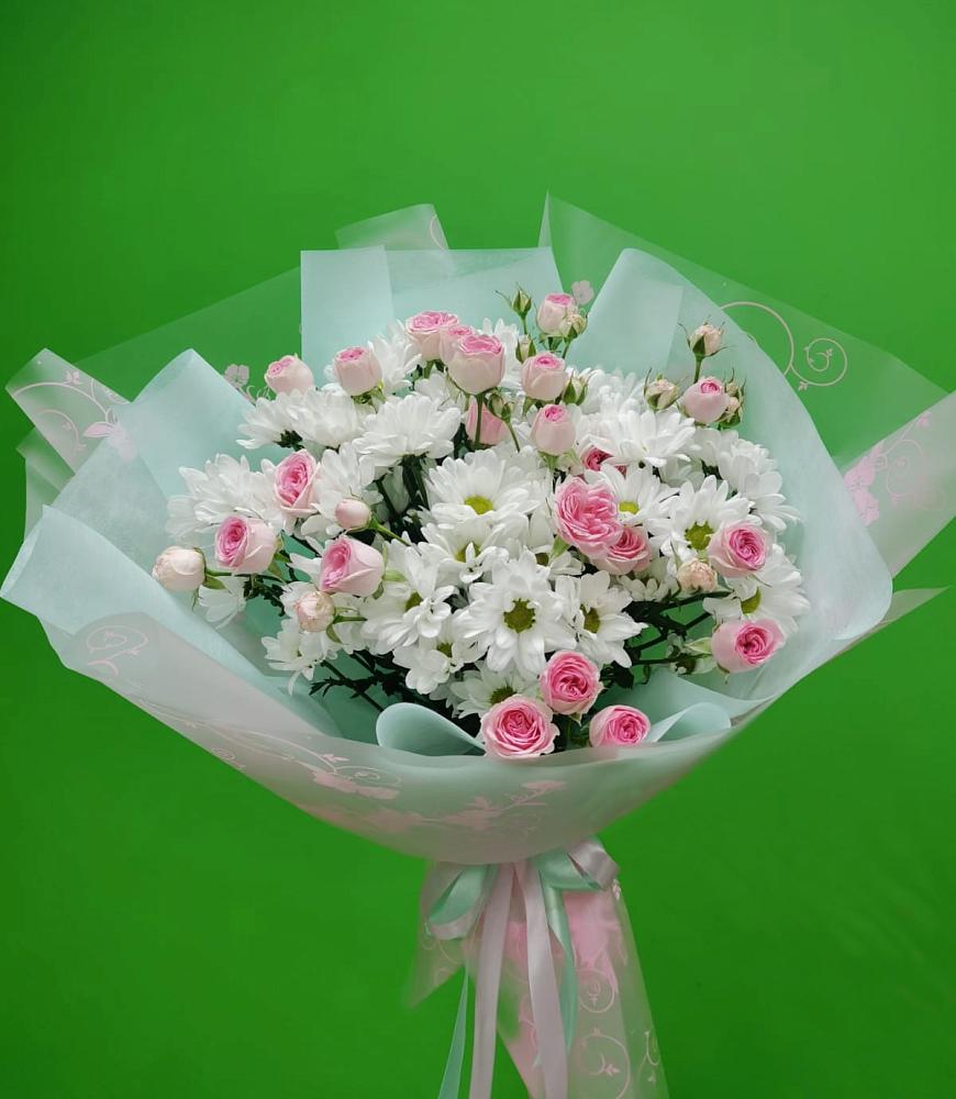 Букет влюбленный романтик в Майский Тульская область Букет цветов из: Розы и Хризантемы в Майский Тульская область