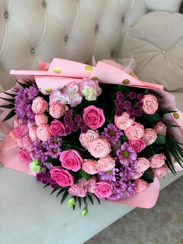 Букет цветов из: Хризантемы, Розы и Лизиантусы в Майский Тульская область