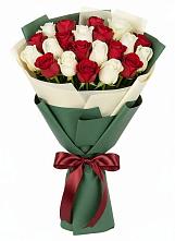 Микс из красных и белых роз в Майский Тульская область Букет Микс из красных и белых роз в Майский Тульская область