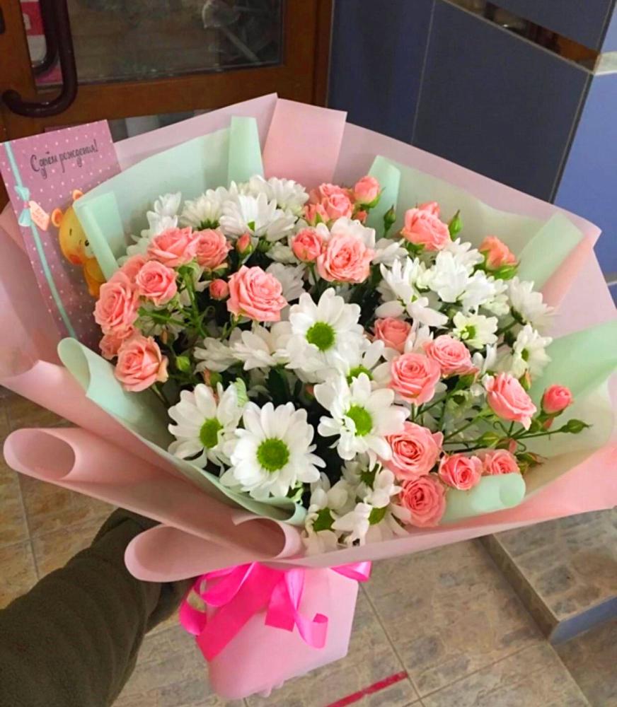 Букет Жемчужная россыпь в Майский Тульская область Букет цветов из: Розы и Хризантемы в Майский Тульская область