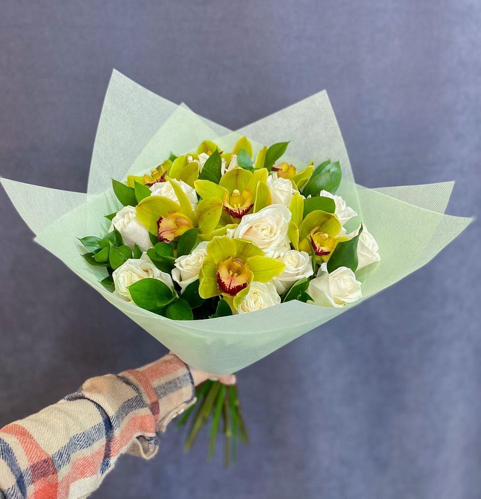 Букет цветов из: Орхидеи и Розы в Майский Тульская область