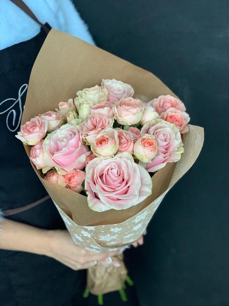 Букет цветов из: Хризантемы и Розы в Майский Тульская область