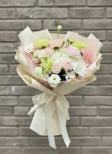 Букет Трепет мечты в Майский Тульская область Букет цветов из:  Гвоздики, Розы, Лизиантусы и Хризантемы в Майский Тульская область