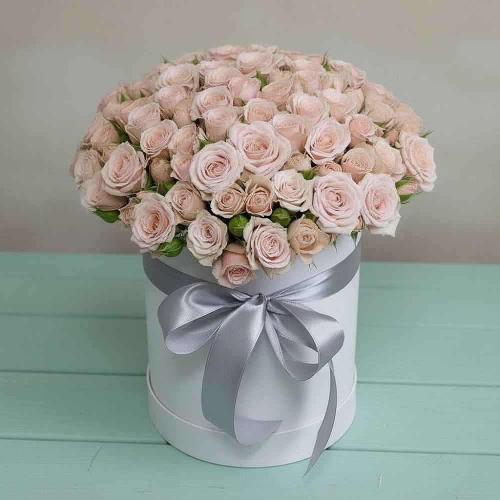 Композиция утонченная красота в Майский Тульская область Цветочная композиция из Розы в шляпной коробке в Майский Тульская область